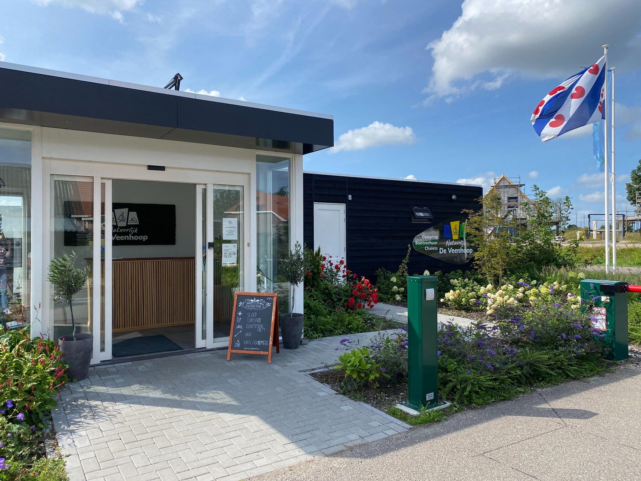 Parkfaciliteiten bij Chalet Doutzen in De Veenhoop