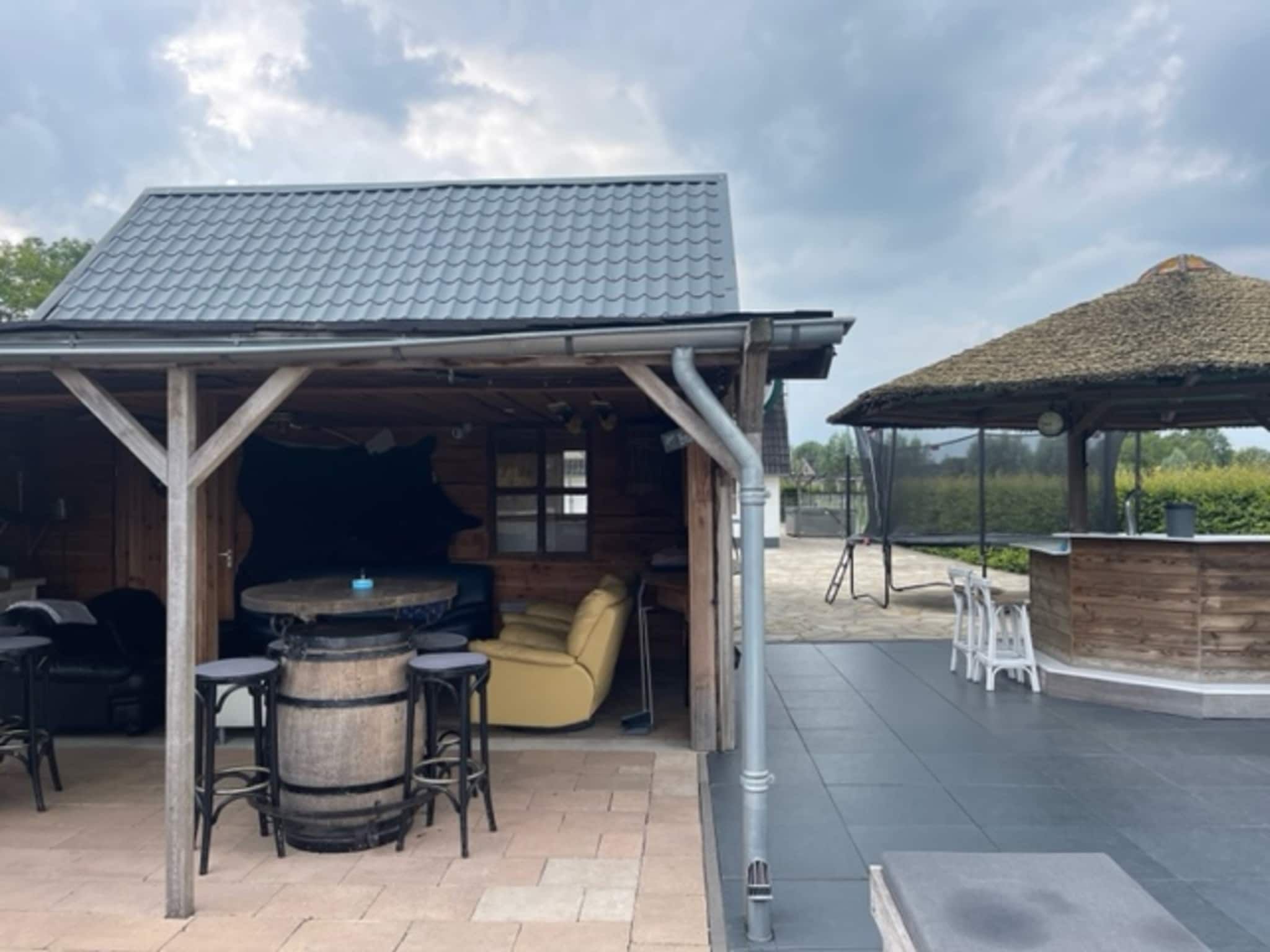 Het terras van Villa Didam in Didam