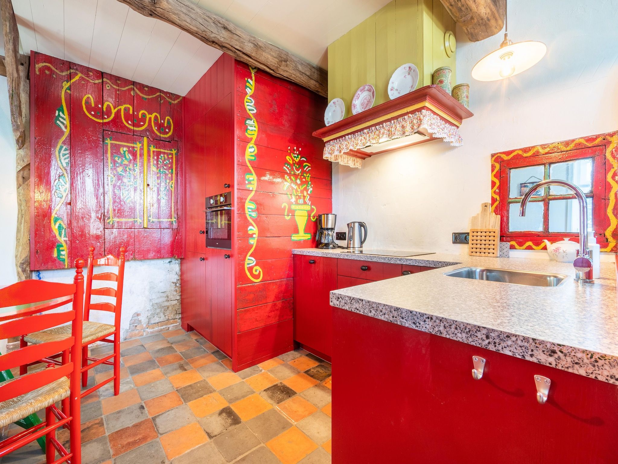 De keuken van woonboerderij in Staphorst voor 6 personen in Rouveen