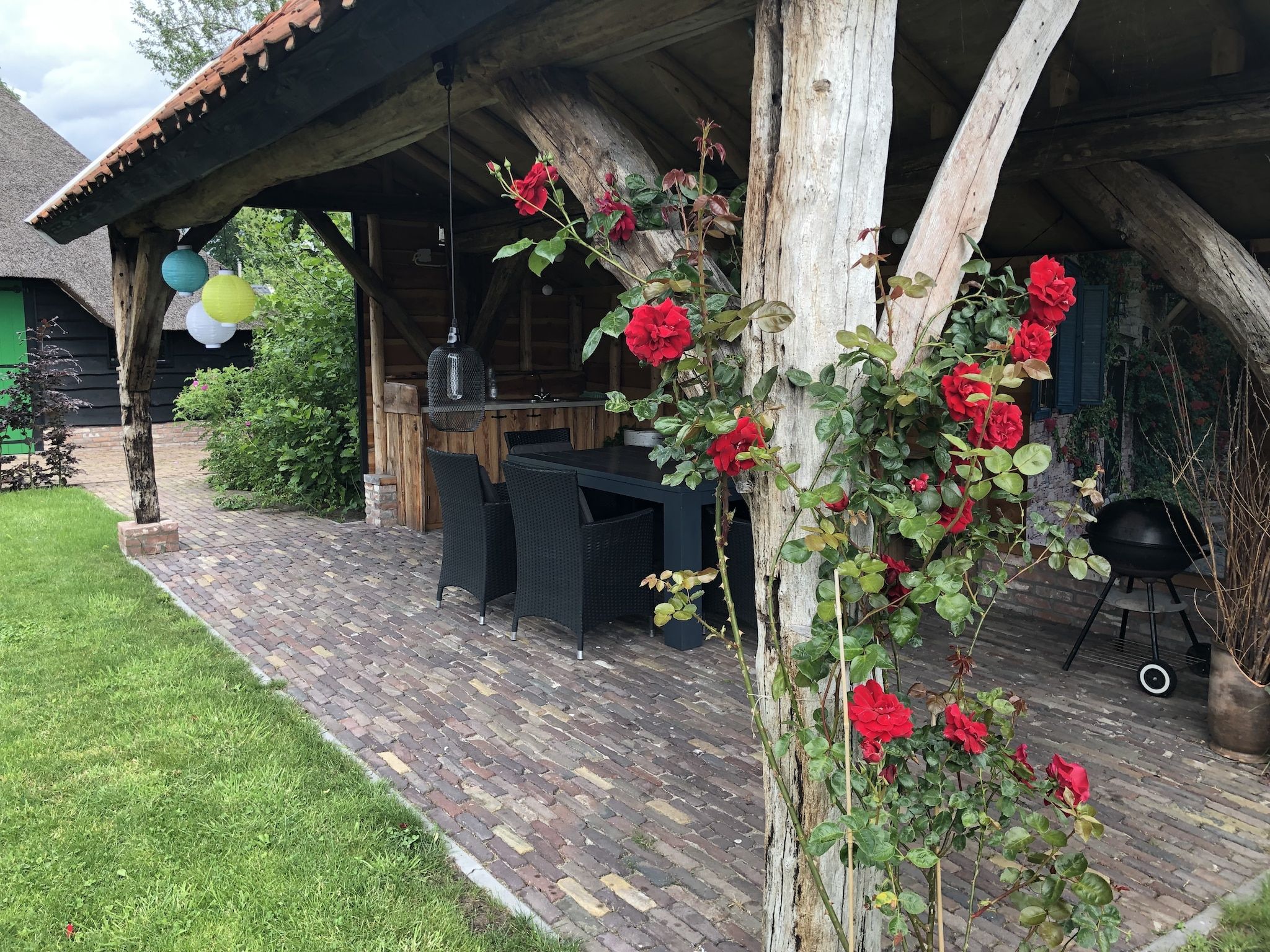 De tuin van woonboerderij in Staphorst voor 6 personen in Rouveen