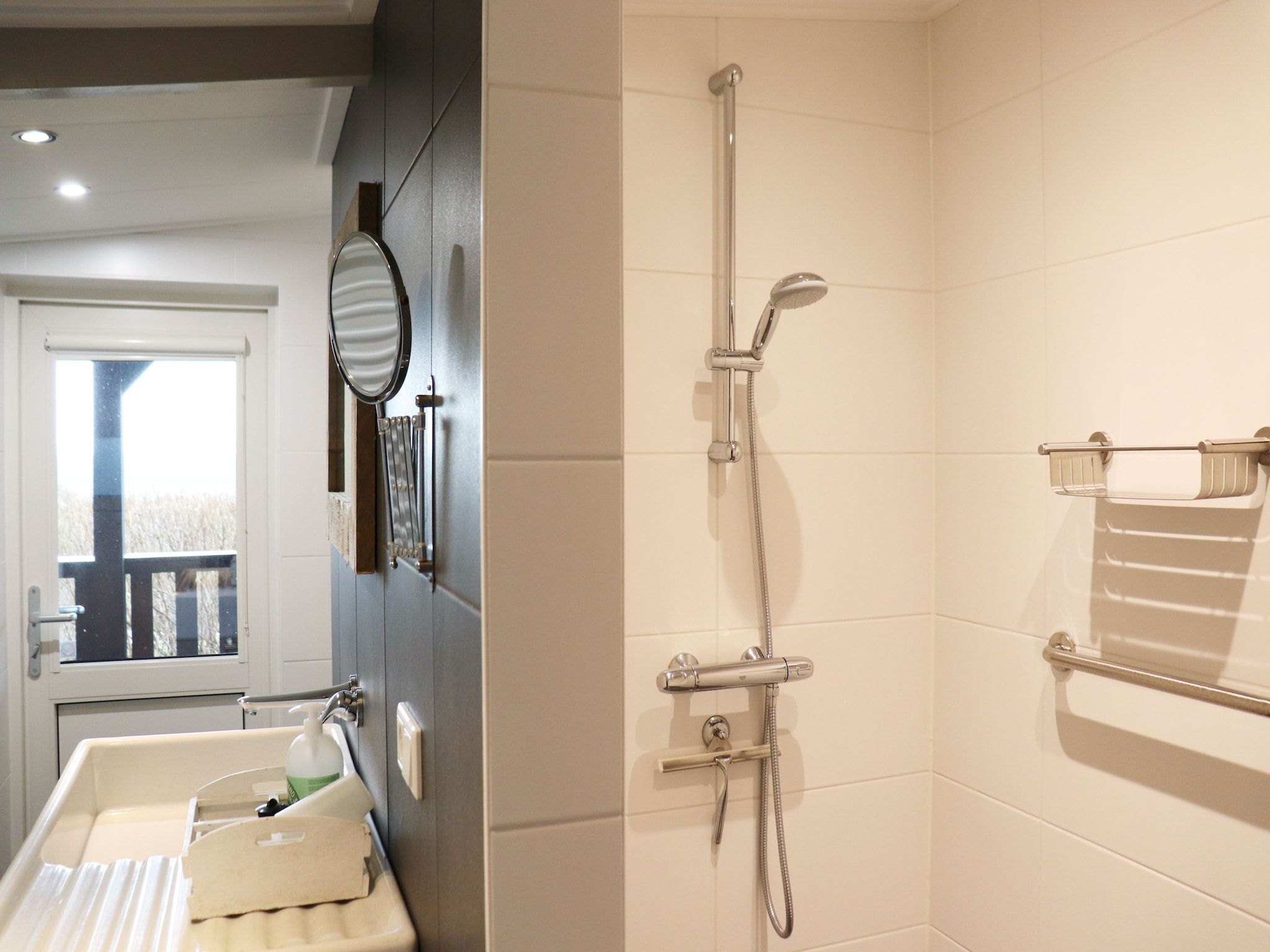 De badkamer van Wol Thus in Paesens