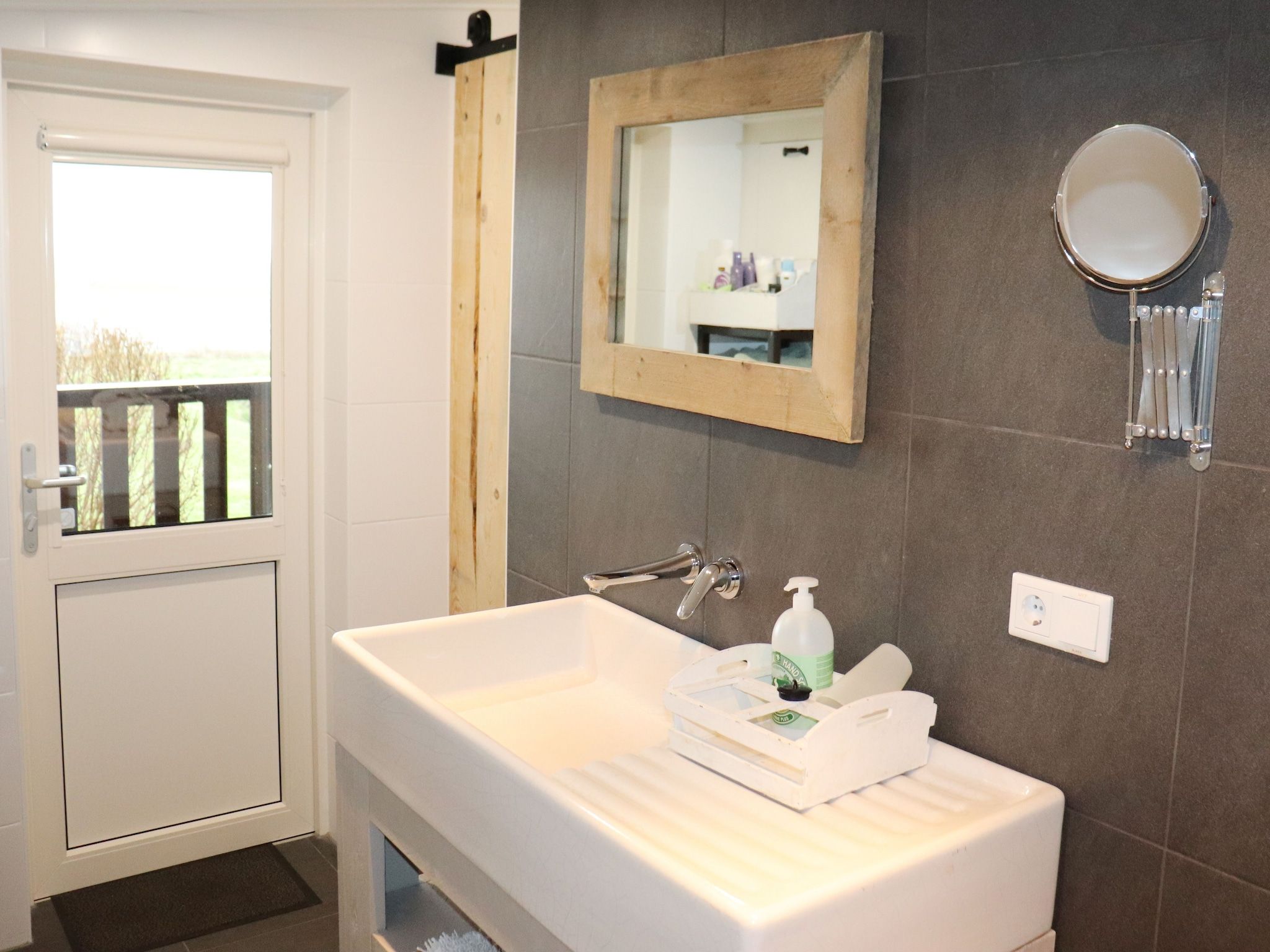 De badkamer van Wol Thus in Paesens