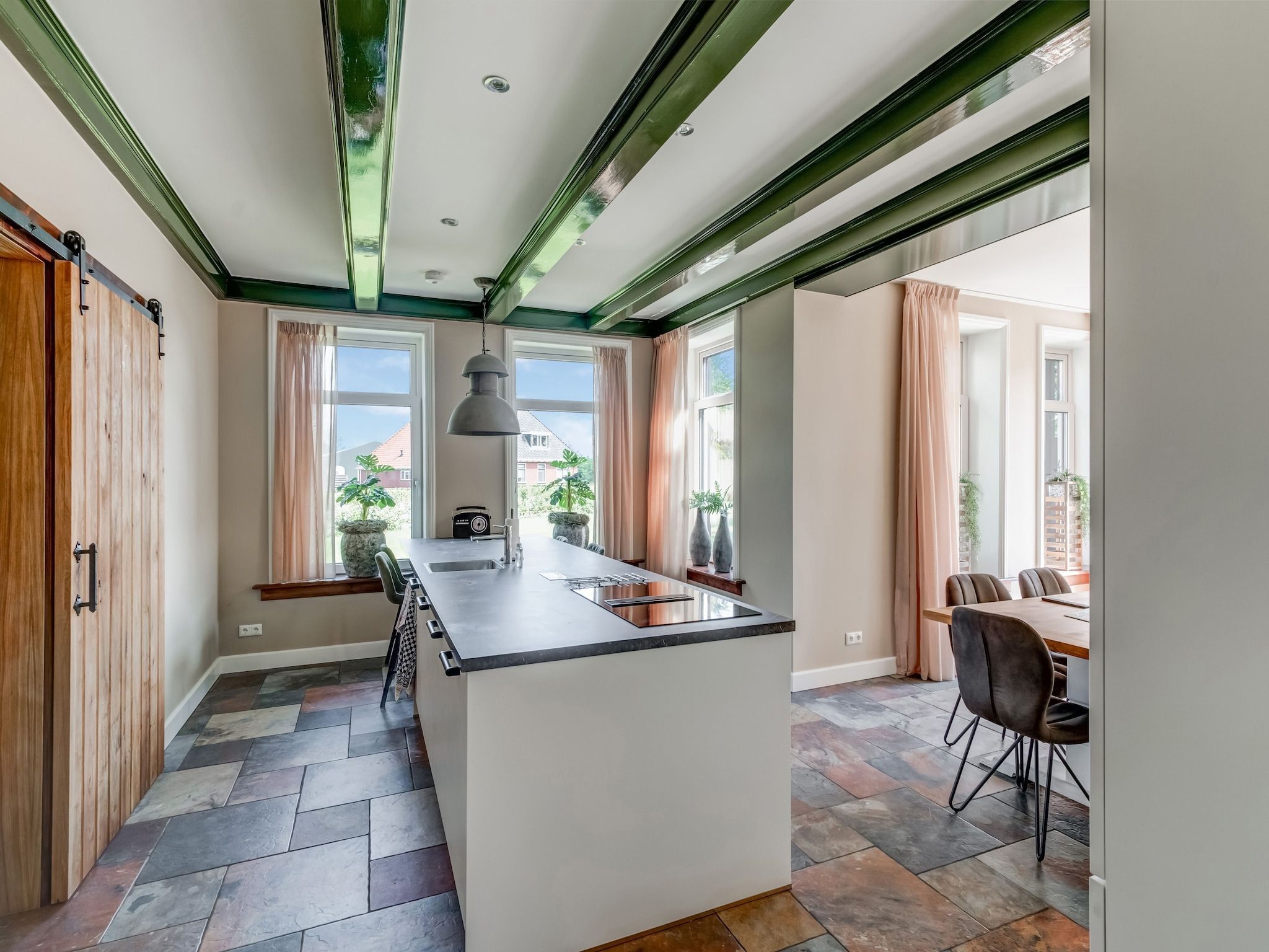 De keuken van Boerderij Koatstertille in Friesland