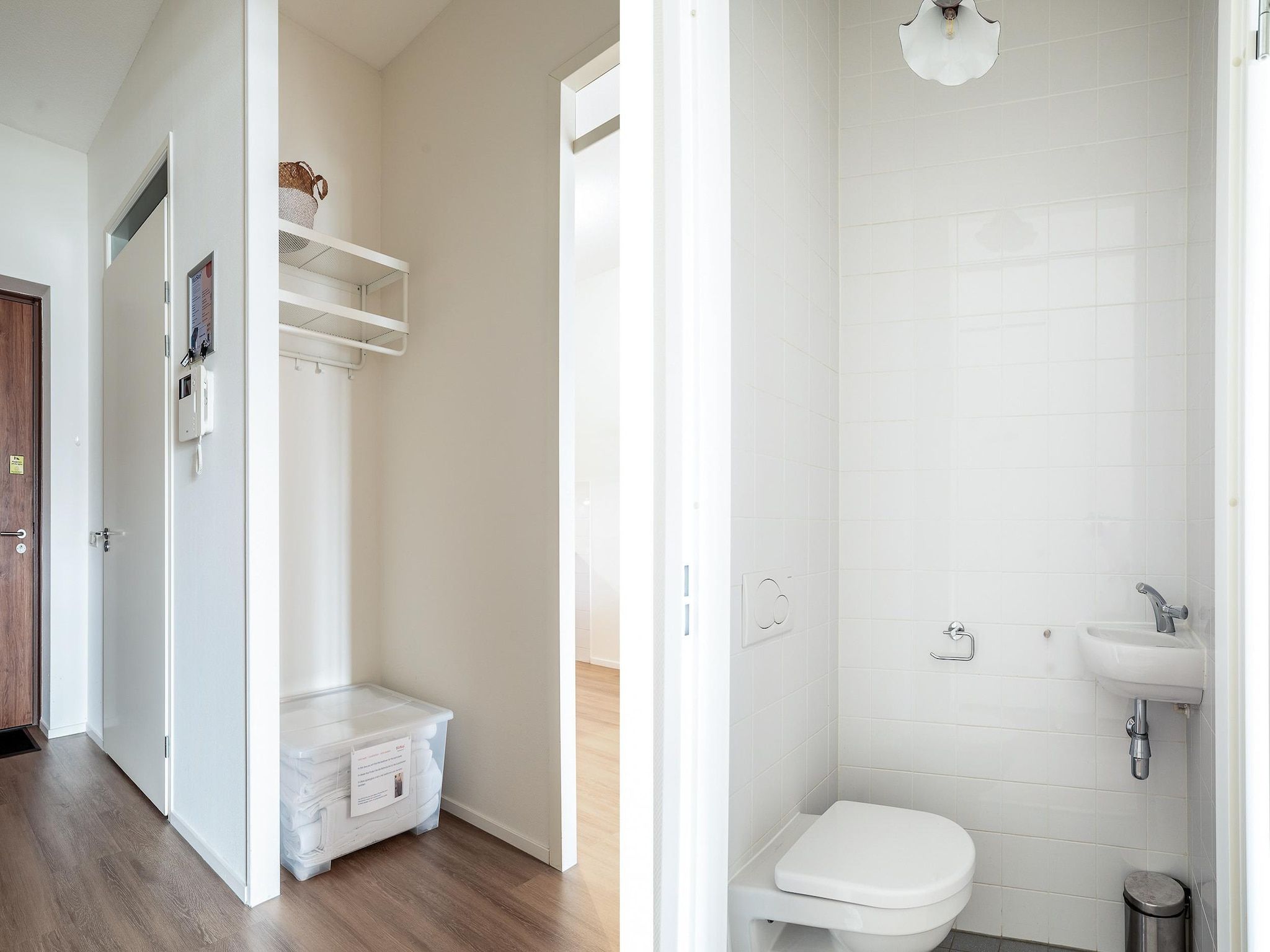 De badkamer van Scheveningen Harbour 56 in Den Haag