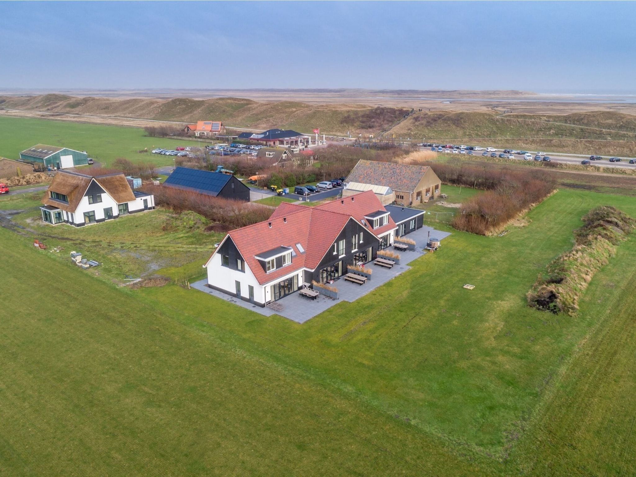 De buitenkant van P-Princenhof C in De Cocksdorp