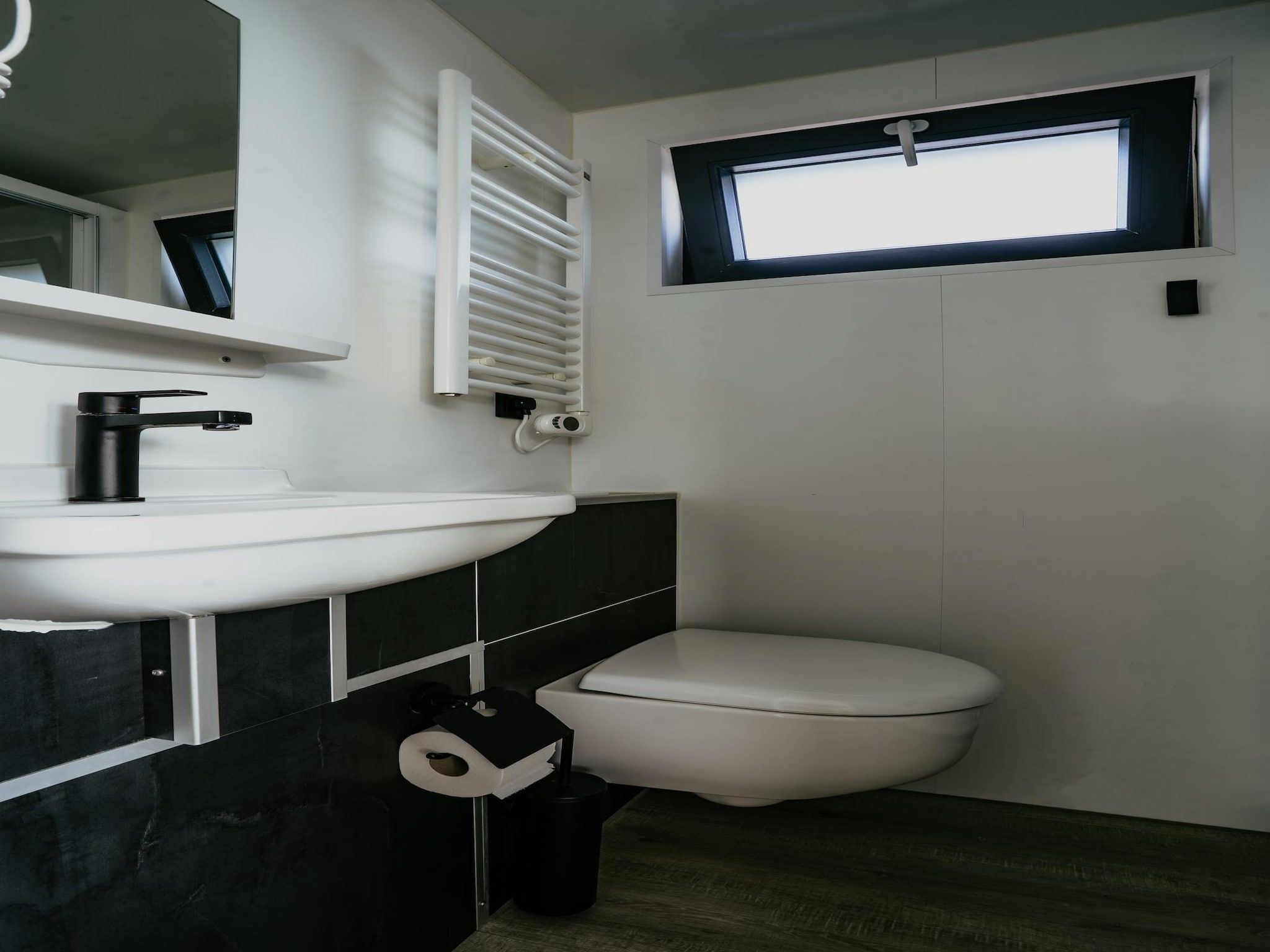 De badkamer van Waterpark de Meerparel 11 in Uitgeest