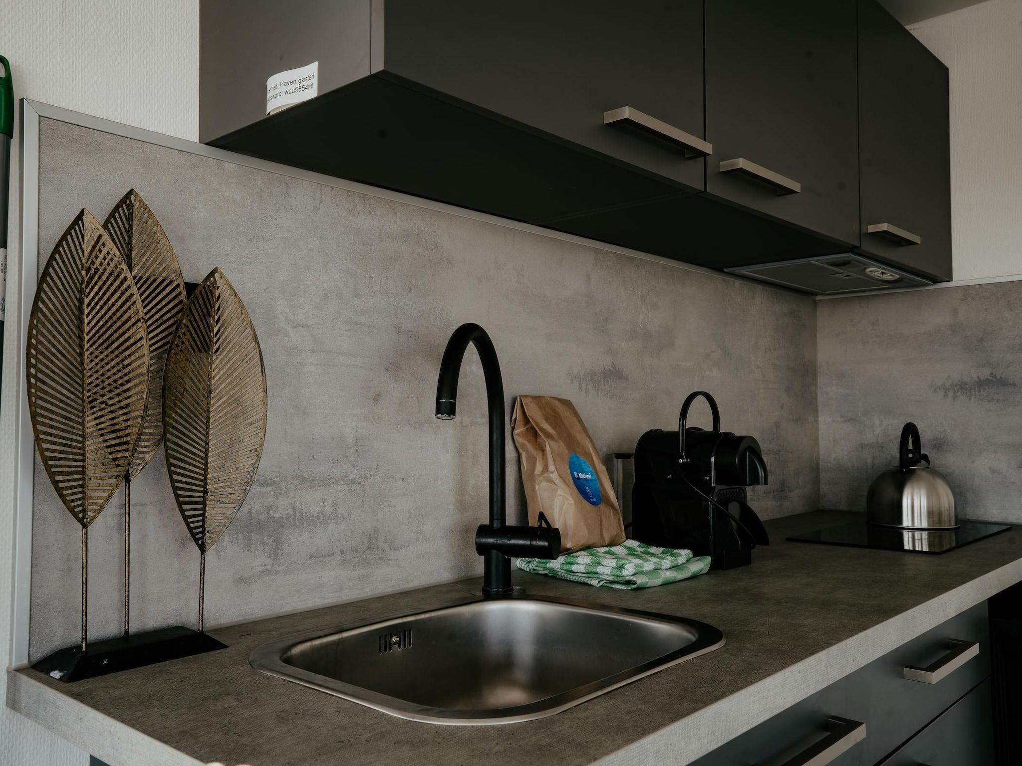 De keuken van Waterpark de Meerparel 11 in Uitgeest