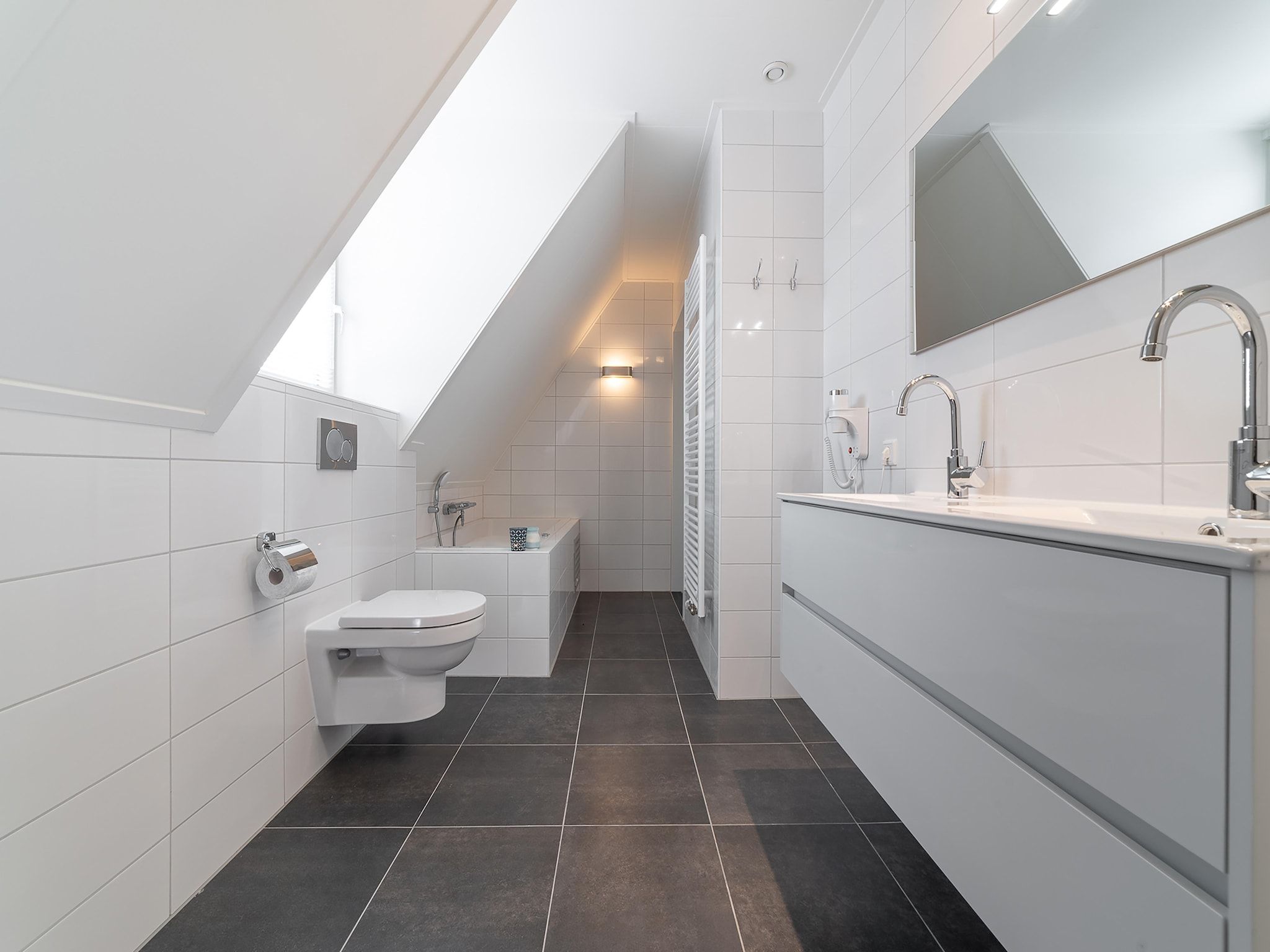 De badkamer van 8-persoons geschakeld - 1 in Colijnsplaat