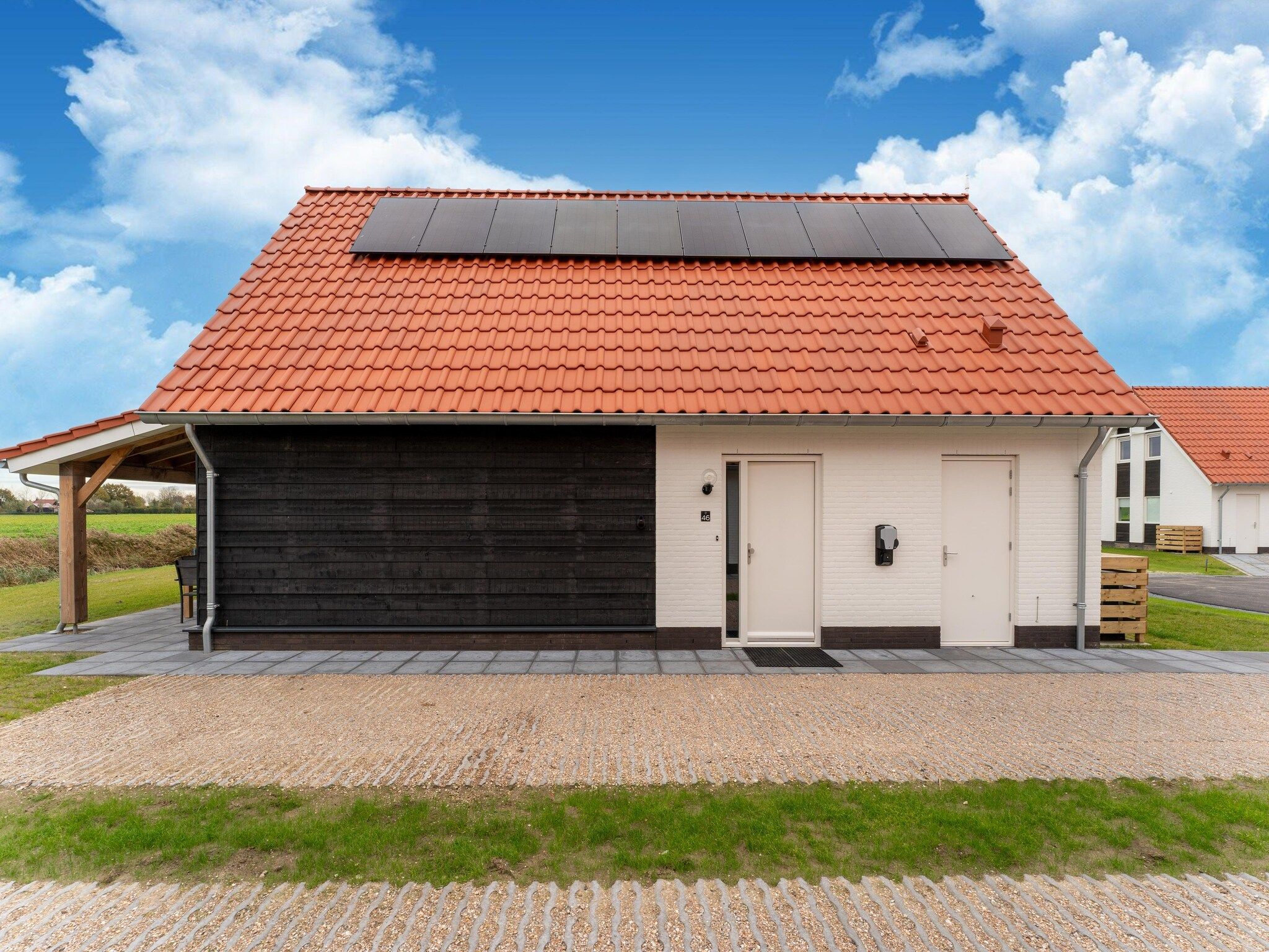 De buitenkant van De Reiger Huis Nr 46 in Scherpenisse