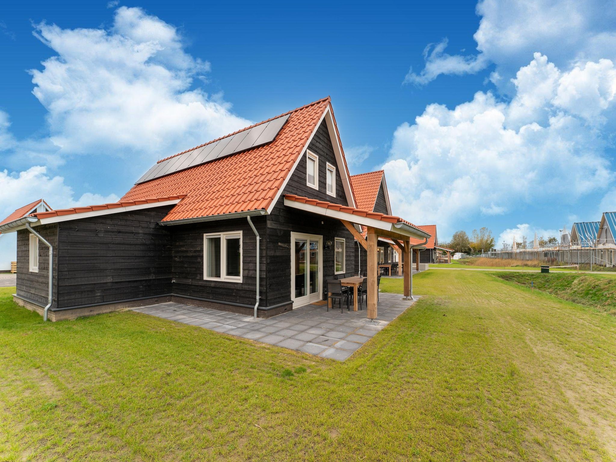 De buitenkant van De Reiger Huis Nr 46 in Scherpenisse