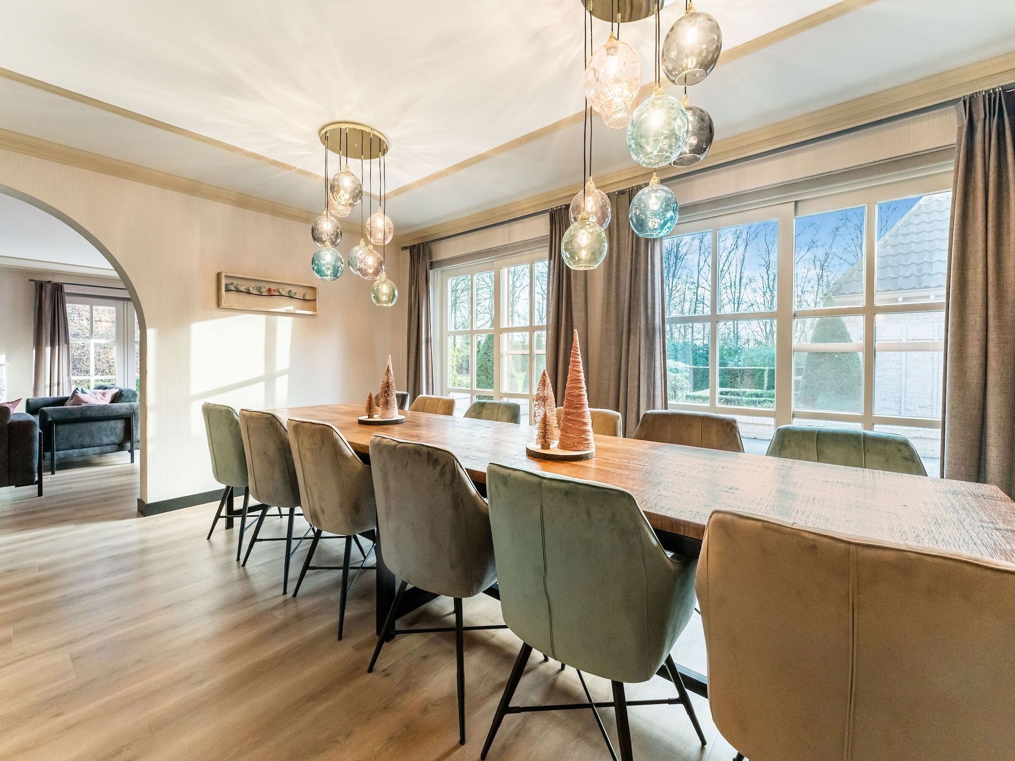 De eetkamer van Villa Loonse Duinen in Drunen