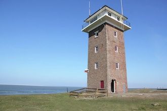 Torenappartement in Huisduinen aan Zee in Huisduinen