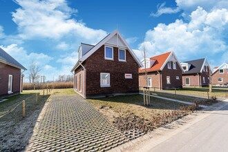 Mooi vakantiehuis met sauna nabij een meer in Simonshaven