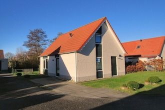 Huis in Breskens bij Zeeuwse kust in Breskens