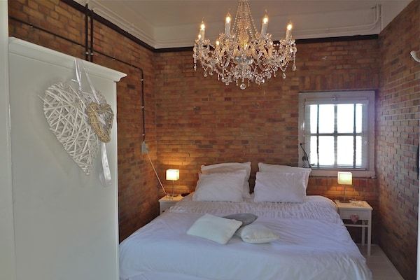 Slaapkamer - Torenappartement in Huisduinen aan Zee in Huisduinen (3)