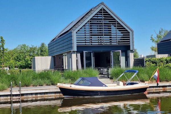 Buitenkant - Eco-villa aan het Slotermeer in Balk (1)