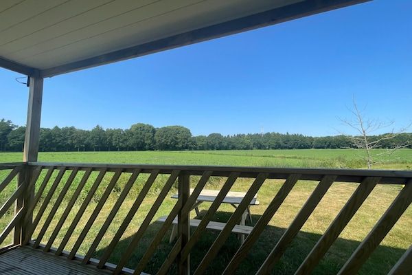 Uitzicht - Rustig chalet in Schoonloo met terras in Schoonloo (5)