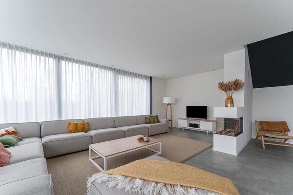 Woonkamer - Vakantiehuis aan het water in Arnemuiden in Arnemuiden (2)