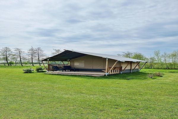 Buitenkant - Luxe glamping nabij de Friese wateren in De Veenhoop (1)