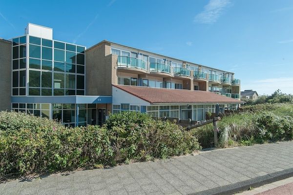 Buitenkant - Appartement in Callantsoog bij het Strand in Callantsoog (1)