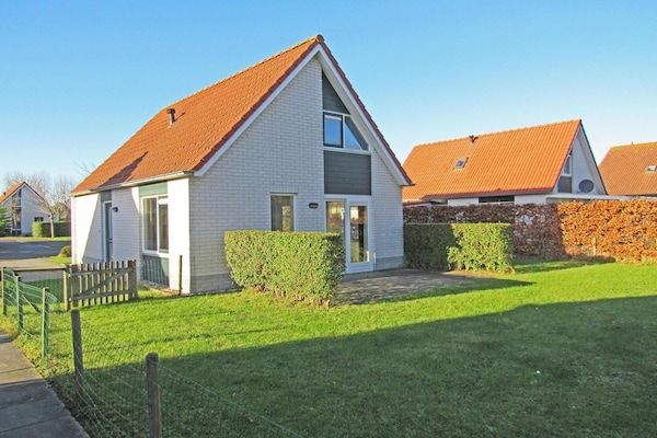 Buitenkant - Huis in Breskens bij Zeeuwse kust in Breskens (1)