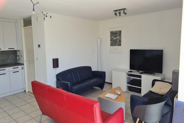 Woonkamer - Ontspannende Zeeuwse Ontsnapping in Breskens (2)