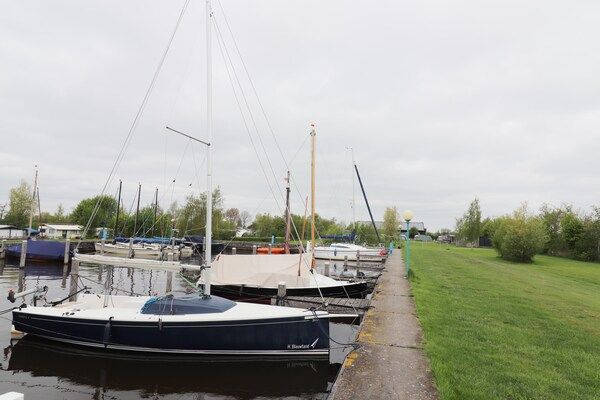 AreaSummer1KM - Huisje aan Hegermeer met bootverhuur in Heeg (2)