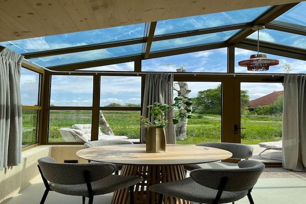 Woonkamer - Groepsaccommodatie voor 36 gasten in Scherpenzeel (5)