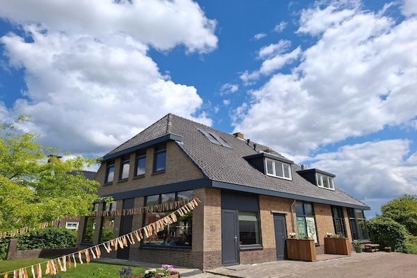 Buitenkant - Groepsaccommodatie voor 36 gasten in Scherpenzeel (3)