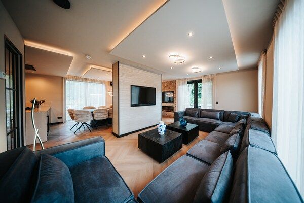 Woonkamer - Prachtig vakantiehuis in Waarland in Waarland (3)