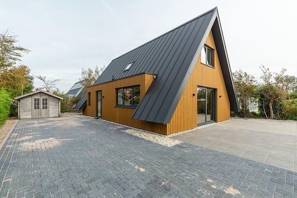 Buitenkant - Vakantiehuis aan zee met tuin in Groote Keeten (1)