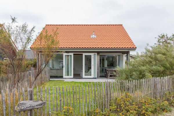 Buitenkant - Modern vakantiehuis aan het strand voor 6 personen in Renesse (1)