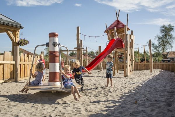 Park - Vakantiehuis voor 6 personen met veranda op Texel in Den Burg (5)